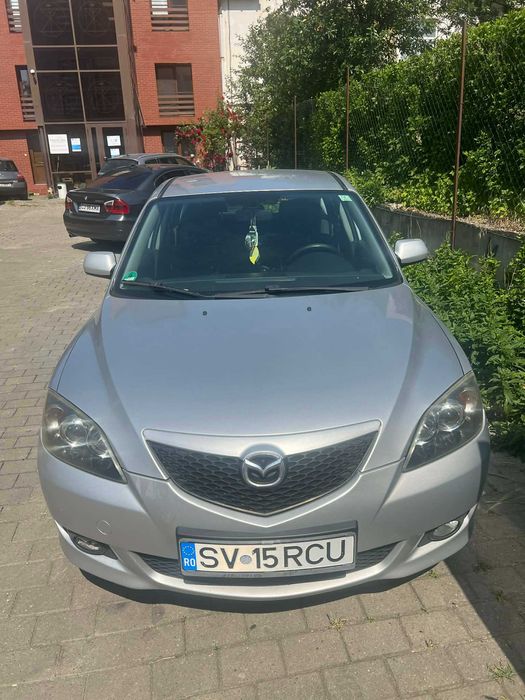 MAZDA 3 2004 — imagine 2