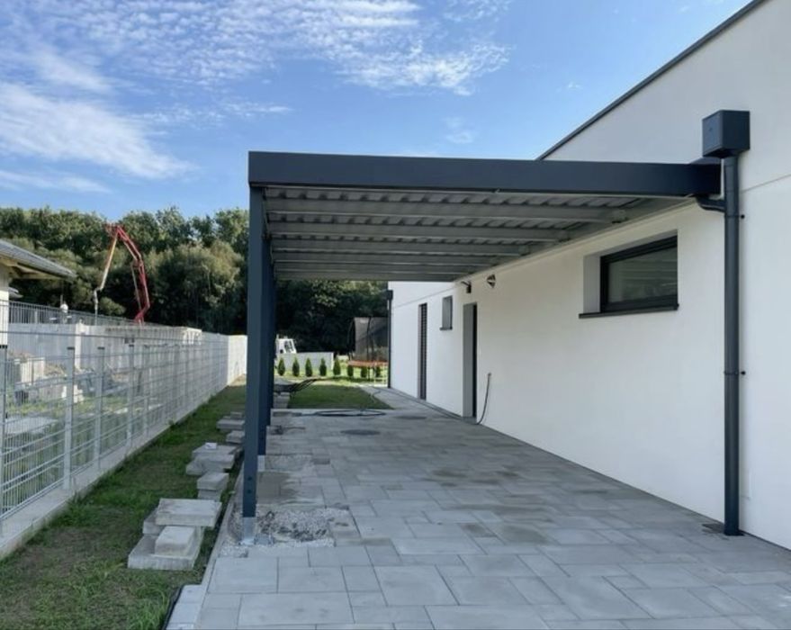 Case pe structura metalica