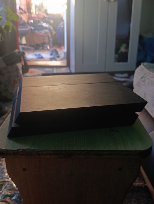 Playstation 4 slim