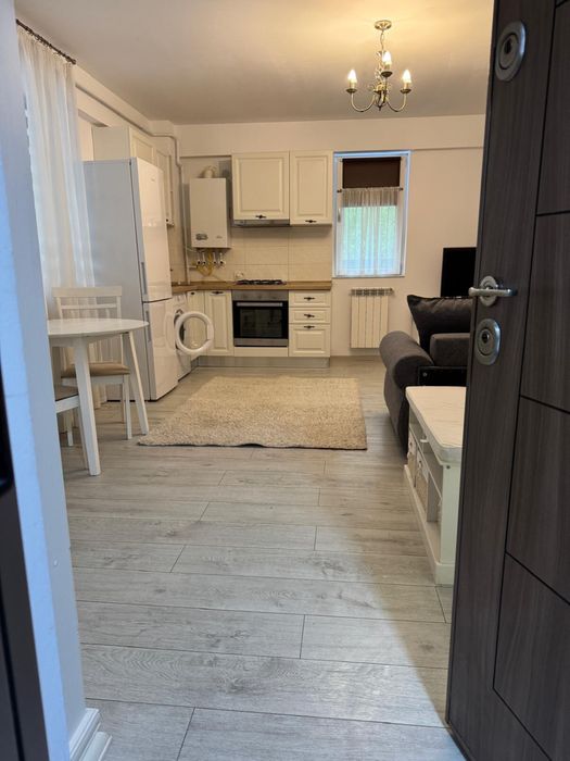 Persoana Fizica - Închiriez Copou