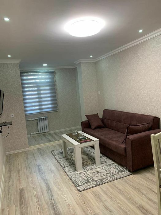 Суточная квартира. Кунлик уй. Евро ремонт, все условия есть,. Своя.