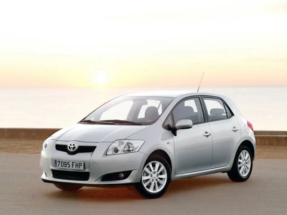 Генератор Toyota Auris Генератор Тойота аурис ALDI MART