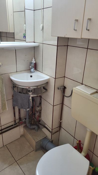 Închiriez garsoniera in zona Dacia