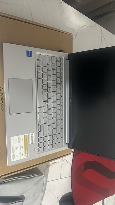 Ноутбук Asus Vivobook