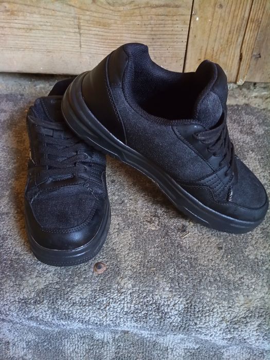 Adidași New yorker