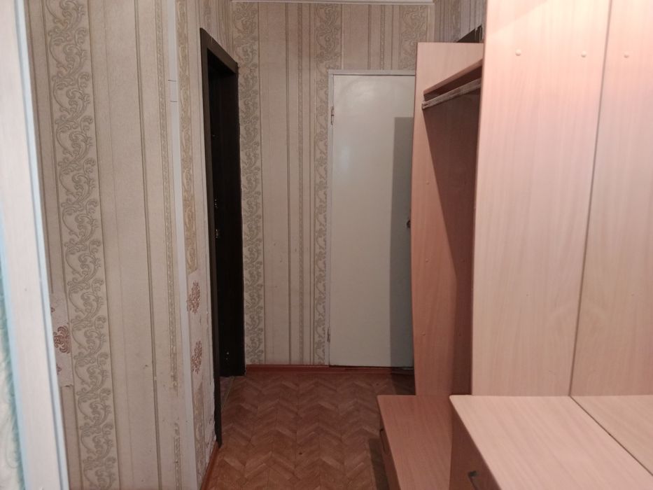 Сдам квартиру на длительный срок семейным порядочным двух комнатная