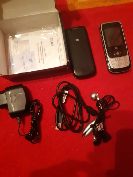 Продам почти новые телефоны ZTE