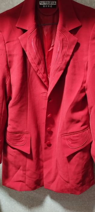 Аеллар кийимлари сотилади