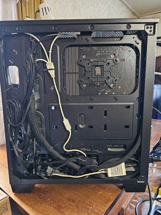 Компютър i7-7700, 32GB DDR4, RX 570 8gb