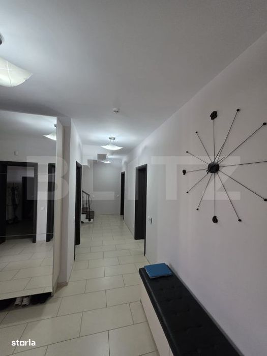 Vila de vanzare, 380 mp, zona Reghin
