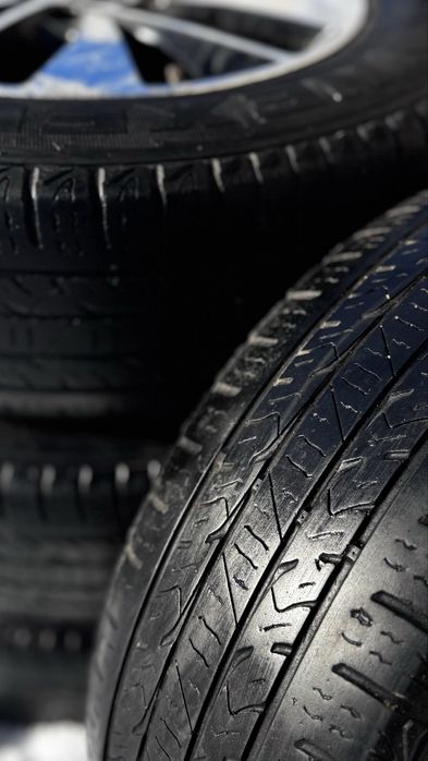 Резина на дисках  235 65 R17