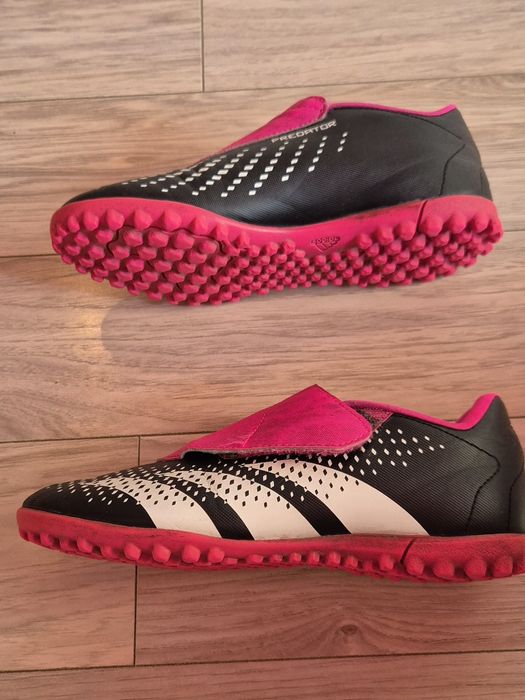 Футболни стоножки Адидас 37 1/2