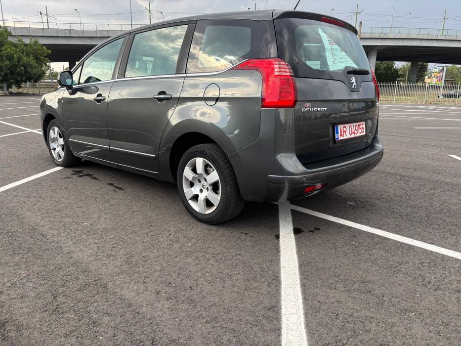 PEUGEOT 5008 2013 — imagine 4