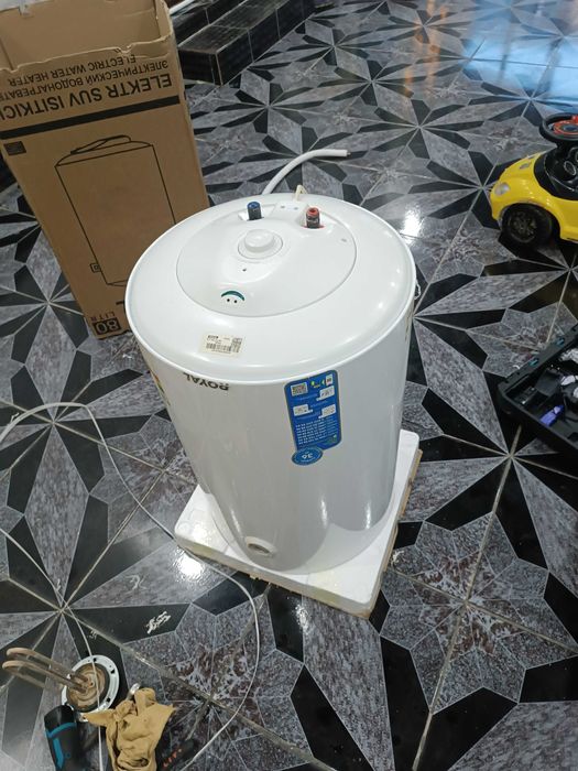 Продается Аристон ROYAL 80 L.