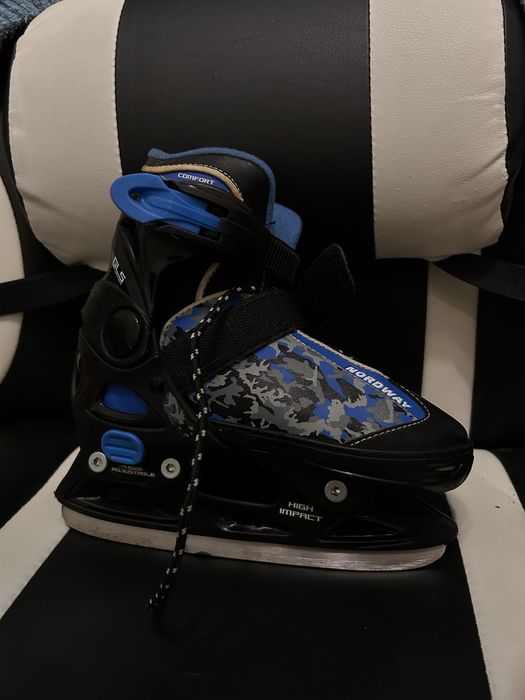 Продам детские коньки