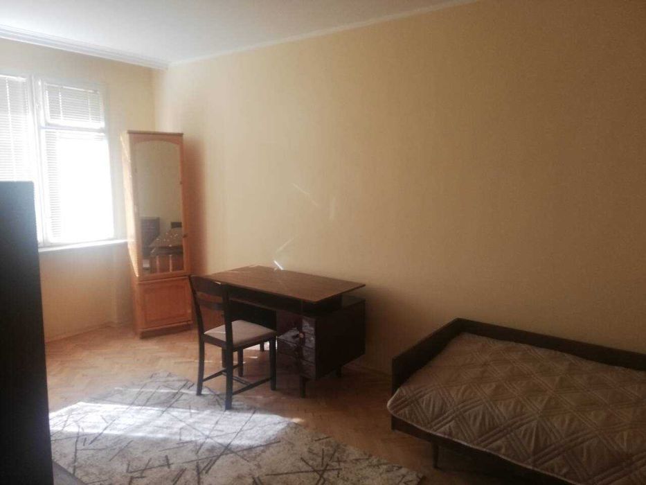 Дава се под наем Двустаен апартамент в София, Медицинска академия - 70 кв.м за 500 € - Снимка #1