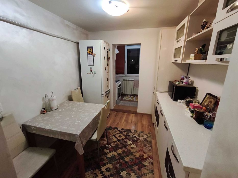 Apartament 2 camere pentru închiriere termen lung