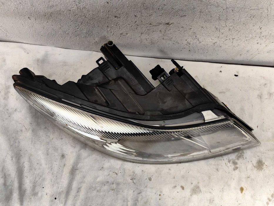 Оригинален фар Шкода Октавия  Skoda Octavia Bixenon