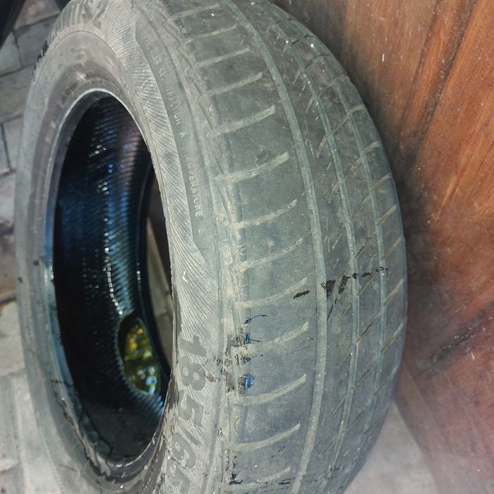 Vand anvelope de vara si de iarna  pentru dacia logan,doker,lodgy..