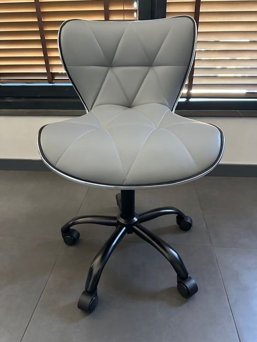 СТОЛ НА КОЛЕЛЦА BROOKLYN black- 2г гаранция и безплатна доставка