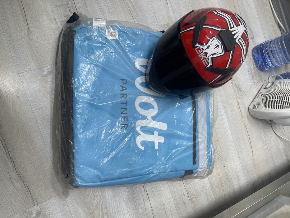 Каска, wolt сумка