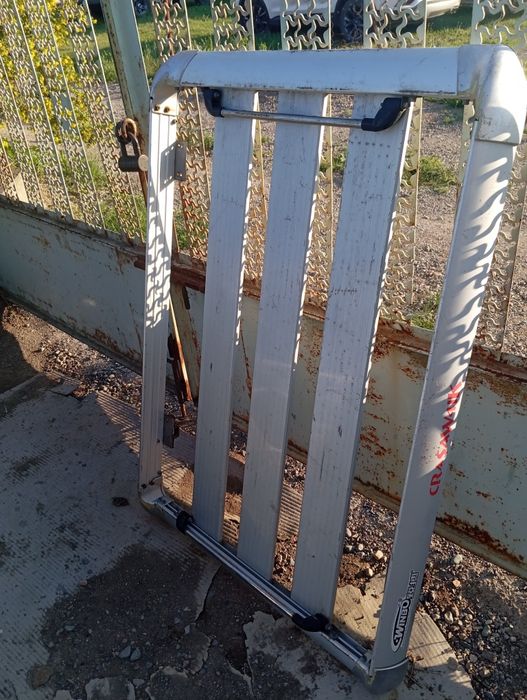 Продам багажник  алюминевый