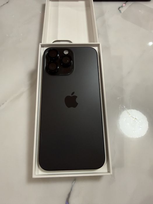 Iphone 15 pro max 256 Black Titanium