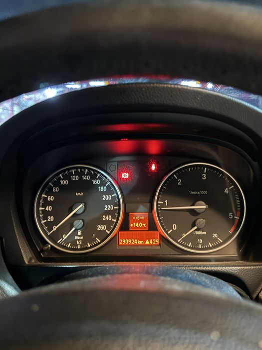 BMW Seria 3 E90 320D