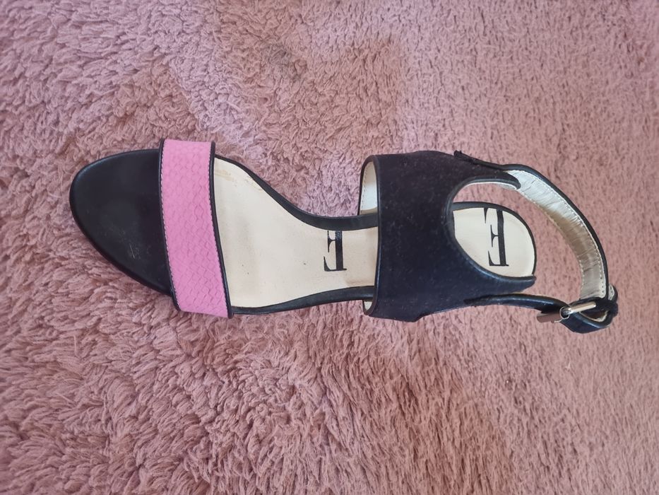 Sandale cu toc marime 40