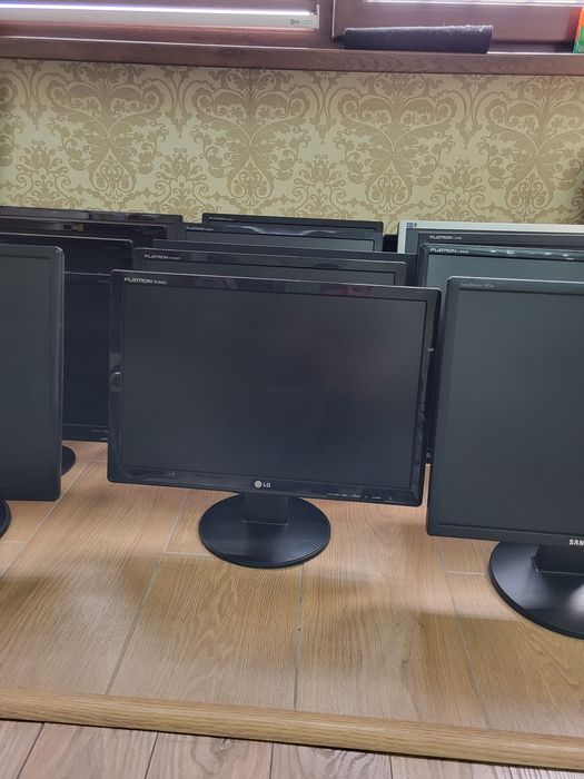 Мониторы LG 19дюймовые