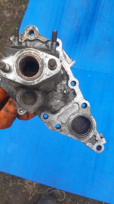 2JZ-GE Корпус помпы Lexus