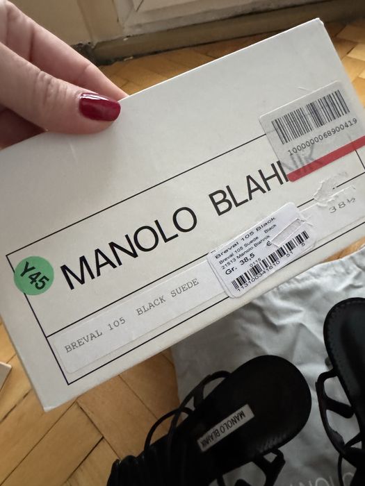 Оригинални сандали на Manolo Blahnik