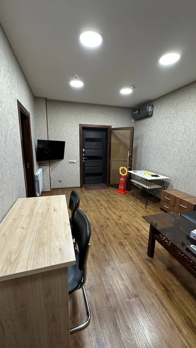 Продается офис(коммерция) в Яшнабадском районе. Лисунова