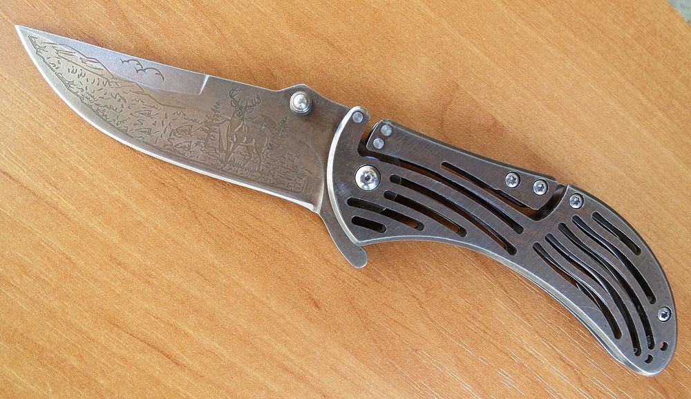 Сгъваем нож KNIVES SR526E