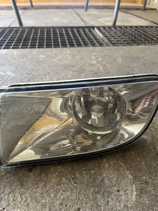 Халогени Октавия 2