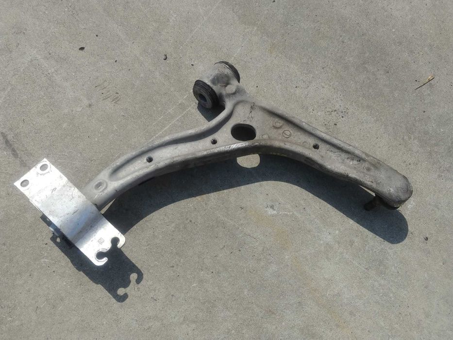 Brat bascula stanga fata 2.0 cdi  mercedes b-class w246