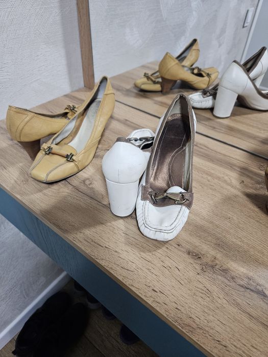 Продам женские туфли