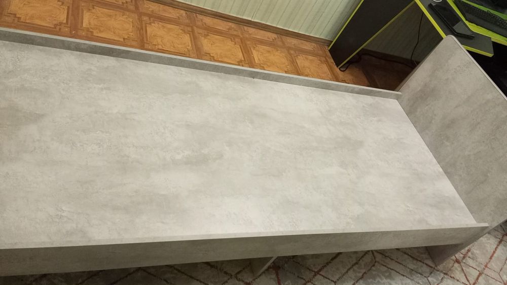 Продам кровать с матрасом