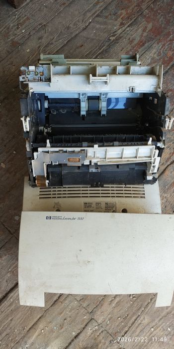 Принтер HP 1100 под восстановление или на запчасти.
