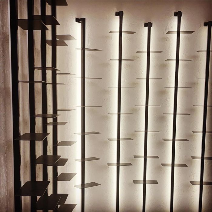 Электрик . Высшей котегории , по ремонту и обслуживанию помнщении .