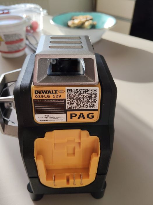 Nivela laser Dewalt 12 linii Verzi 12 unghiuri