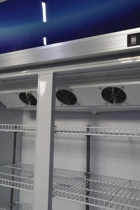 Витрина холодильная Холодильник для напитков