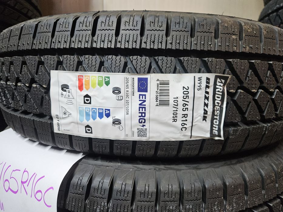 205/65R16C Bridgestone зимни