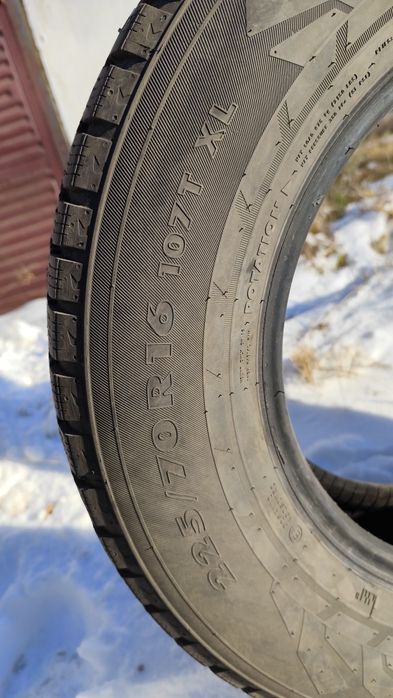 Продам комплект зимней резины
