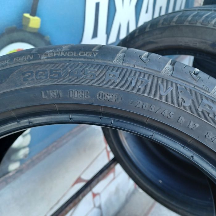 205 45 17 Uniroyal 2бр летни дот21