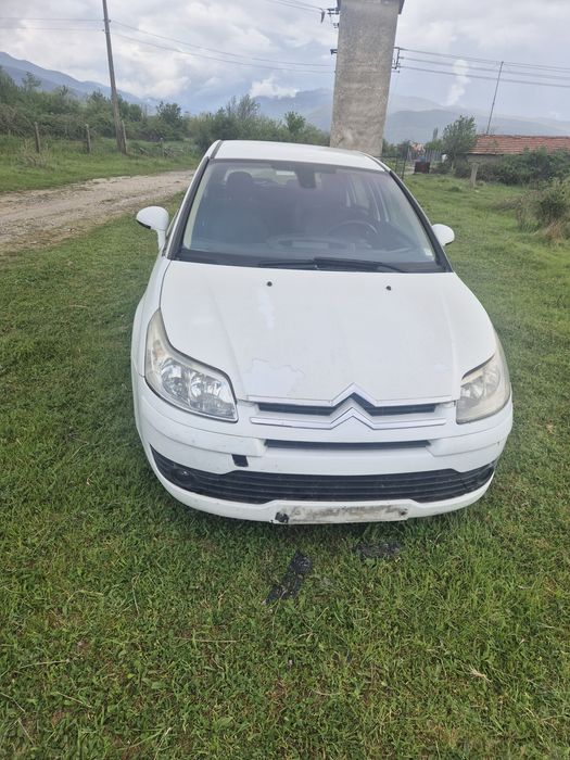 Продавам на части