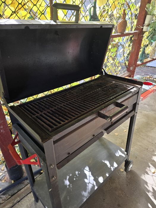 Мангал - печь для шашлыка