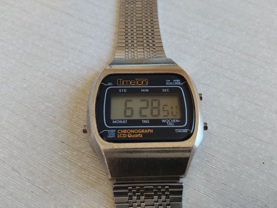 Лот ретро часовници Buletronic и Timeton