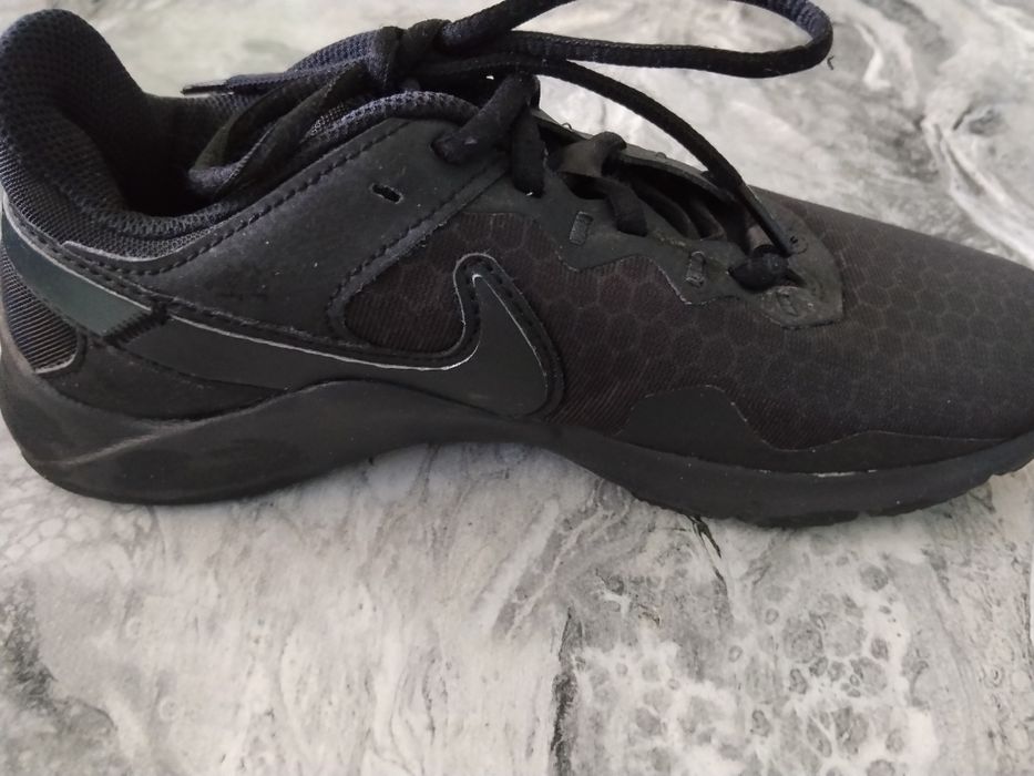 Маратонки Nike черни