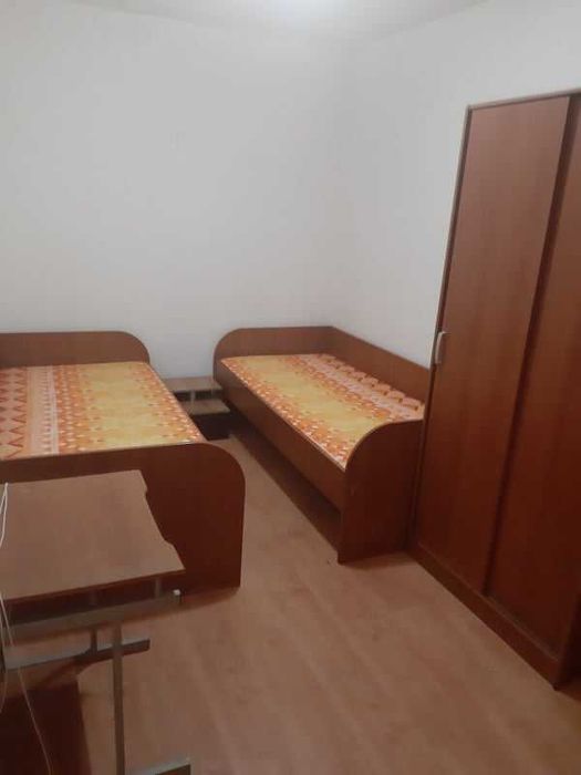 Дава се под наем Едностаен апартамент в Бургас, Лазур - 43 кв.м за 150 € - Снимка #1